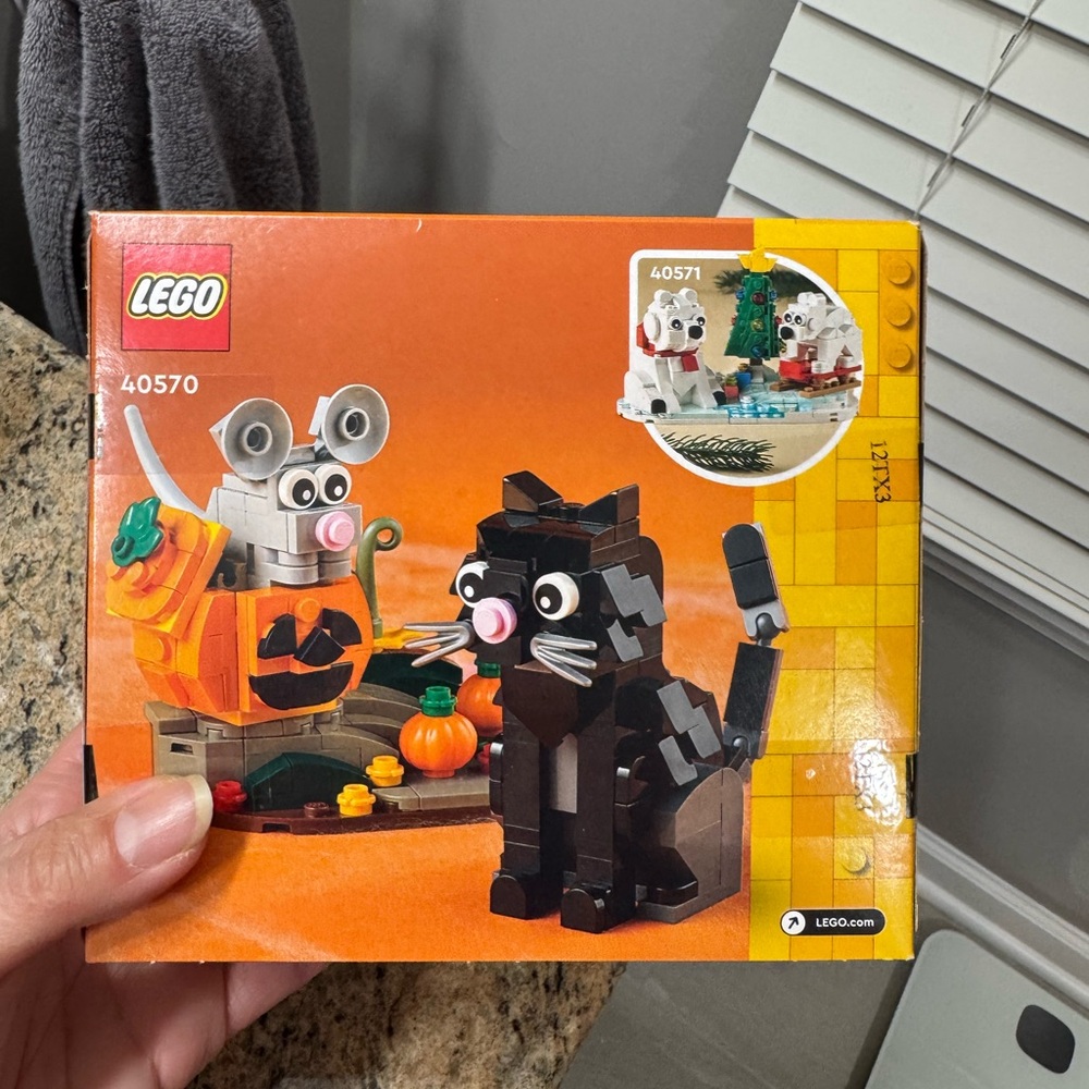 🐈🐭🆕LEGO 40570 Halloween Black Cat and Gray Mouse Limited Edition Set🐈🐭 - Picture 2 of 6